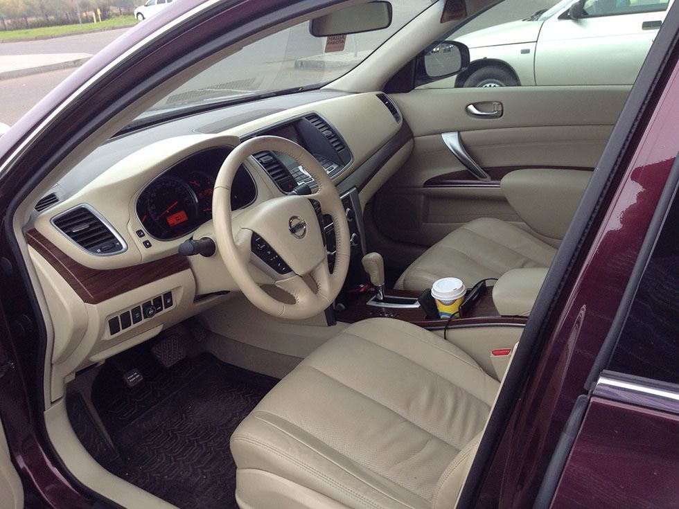 ������� Nissan